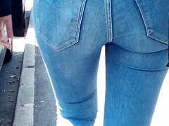 Big ass sexy of a Vietnamese in blue tight jeans AC